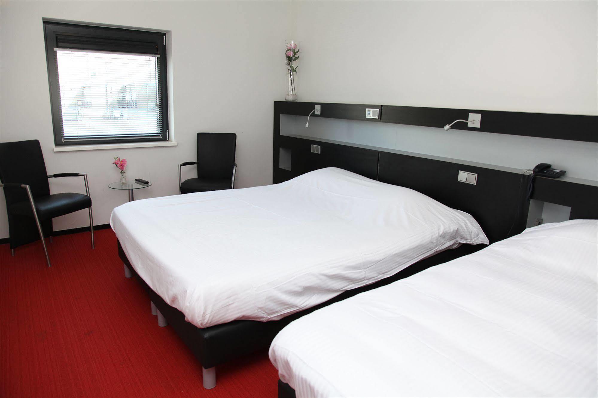 Stads Hotel Boerland Еммен Екстер'єр фото