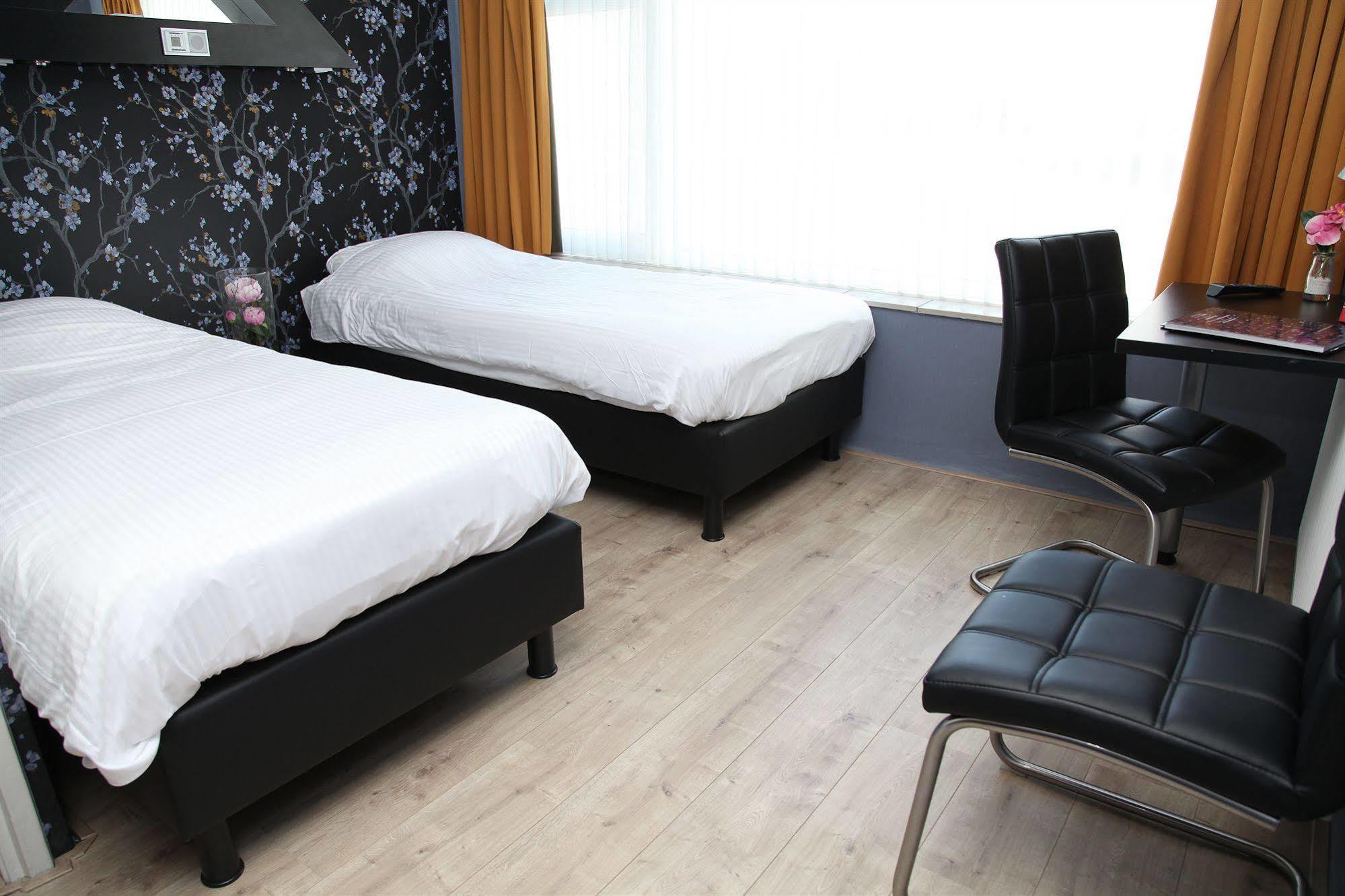 Stads Hotel Boerland Еммен Екстер'єр фото
